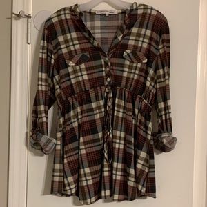 Quarter Sleeve Maternity Shirt